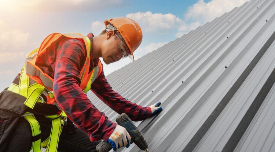 GAF roofing contractor in Knoxville, IL